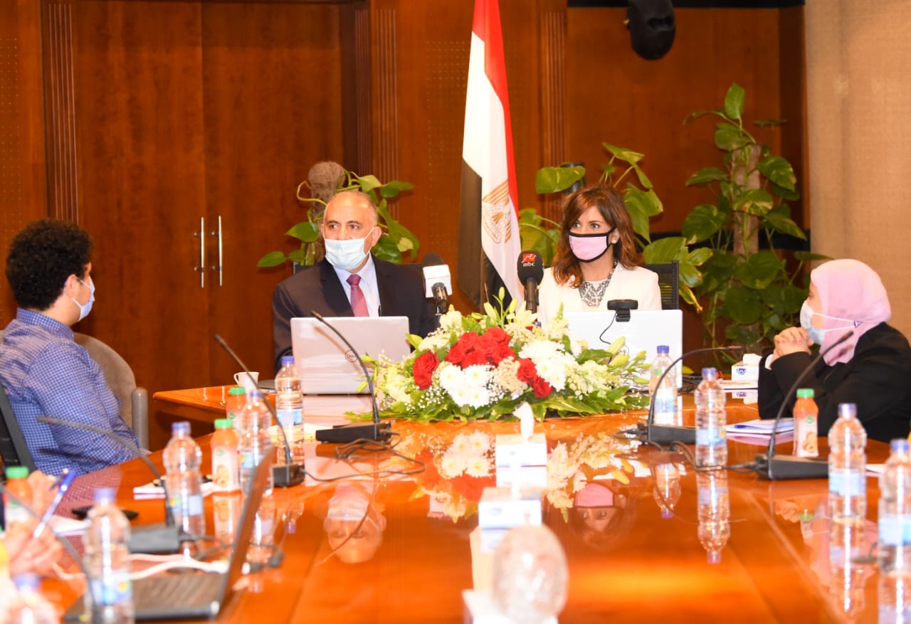 وزيرا الهجرة والري